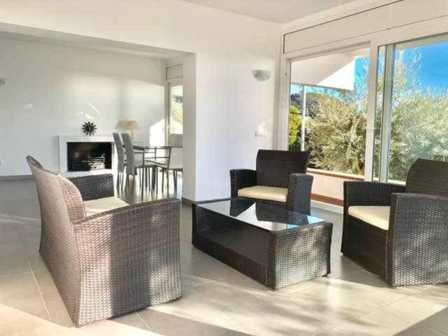 Amplio Apartamento Con Jardin En Almadrava 罗萨斯 外观 照片